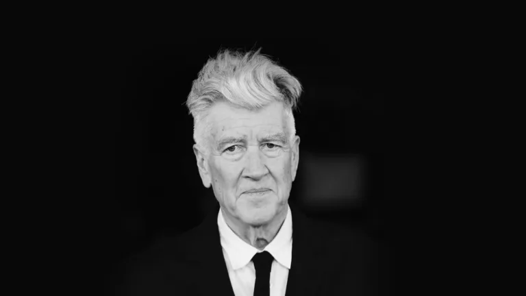 David Lynch, the legendary filmmaker renowned for his surrealist vision and groundbreaking works such as Blue Velvet, Mulholland Drive, and the cult television series Twin Peaks, has died at the age of 78.