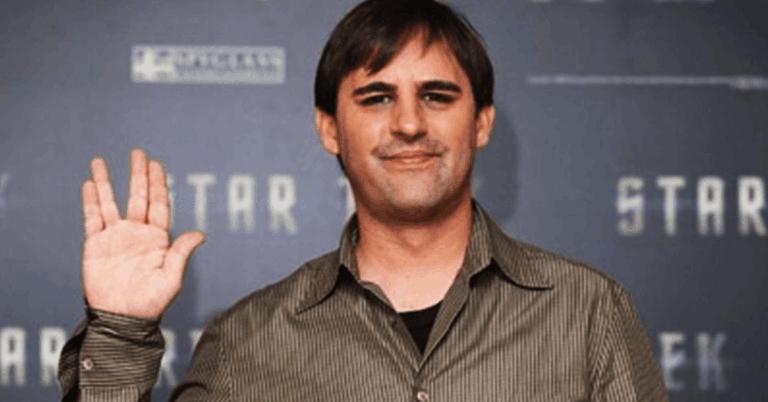 Roberto Orci, the writer behind Transformers, Star Trek (2009), and Mission: Impossible III, has passed away at 51. A look back at his legacy in Hollywood.