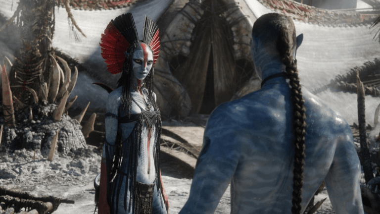 Avatar: Fire and Ash film still featuring Varang of the Ash People confronting Jake Sully on Pandora in James Cameron’s epic sci-fi sequel